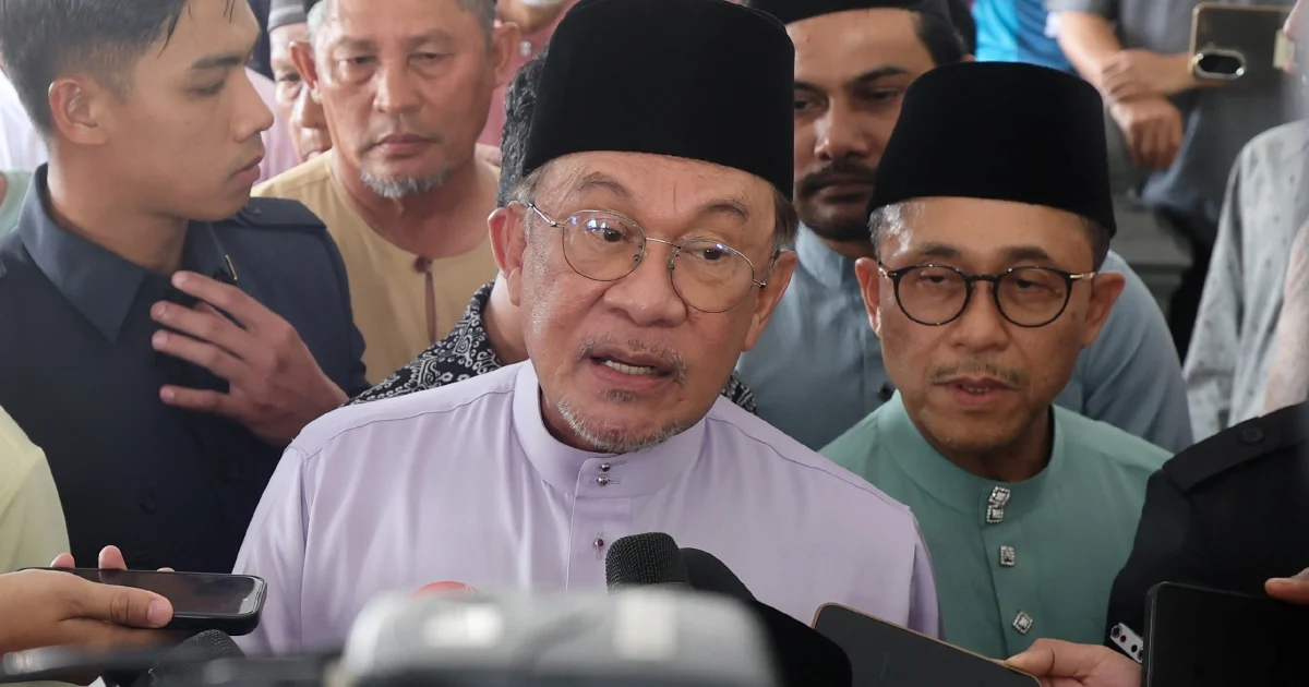 Anwar Assures Non-Muslims as Government Moves to Strengthen Syariah Court Framework