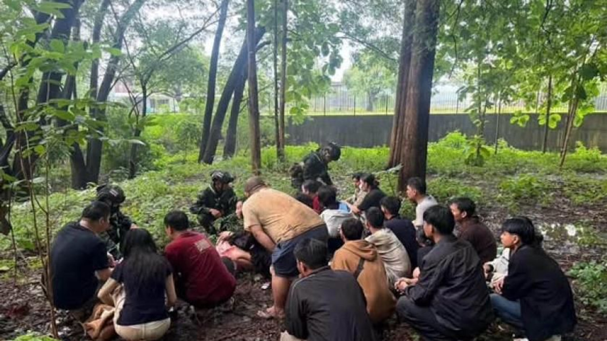 Thailand arrests 20 Myanmar nationals for illegal border crossing at Mae Sot
