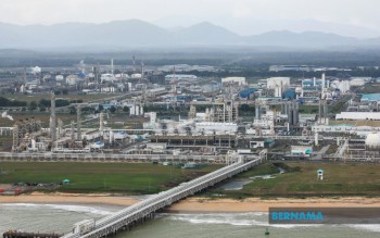 Malaysia's Petroleum Reserve Plan Gains Urgency as Geopolitical Tensions Threaten Global Energy Flows