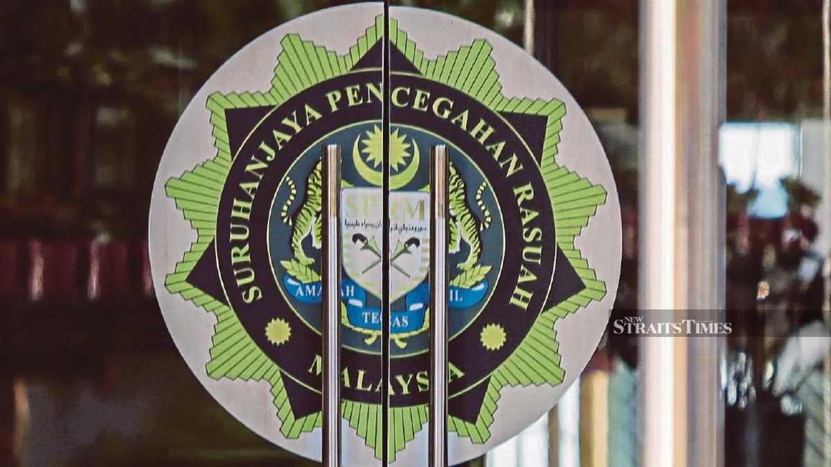 MACC Detains 33 in Crackdown on Syndicate Allegedly Aiding Illegal Foreign Nationals