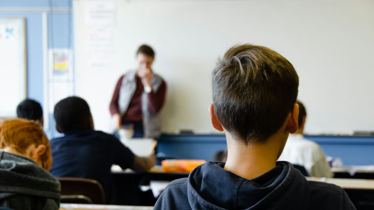 New York School District Halts AI Robot Teacher After Public Backlash