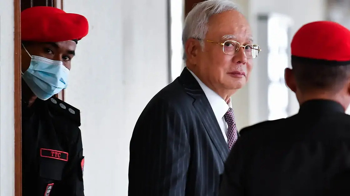 Najib Questions Timing and Impartiality of 1MDB Fraud Investigation