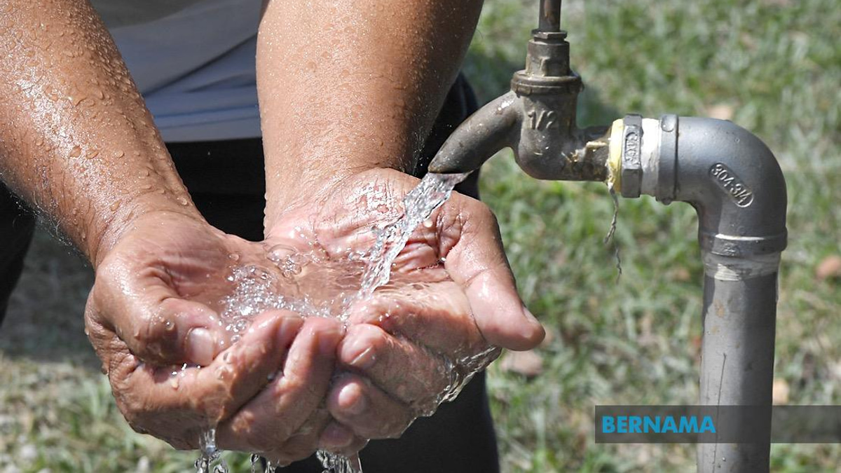 Kelantan Water Pipe Rupture Leaves 34,000 Accounts Without Supply