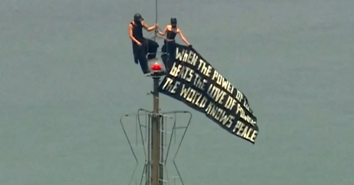 Couple Arrested After Scaling Empire State Building's Antenna in Apparent Engagement Stunt
