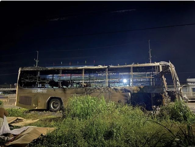 Seven dead as sleeper bus engulfed by fire on Vietnam highway