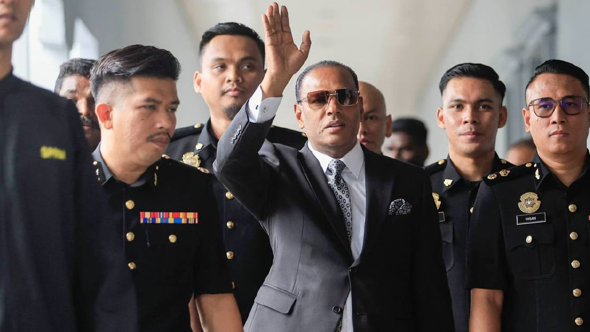 Supporters greet Saravanan at court with patriotic chants as he faces foreign worker recruitment charges