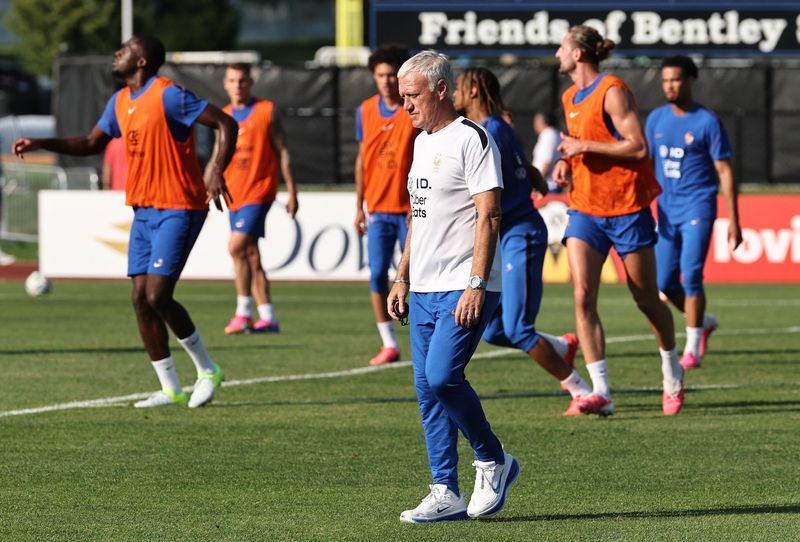 France's Attacking Arsenal Too Much for Sweden to Handle in World Cup Knockout Clash