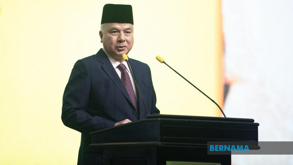 Strong Institutions and Accountable Leaders Are Foundation of National Success, Says Sultan Nazrin