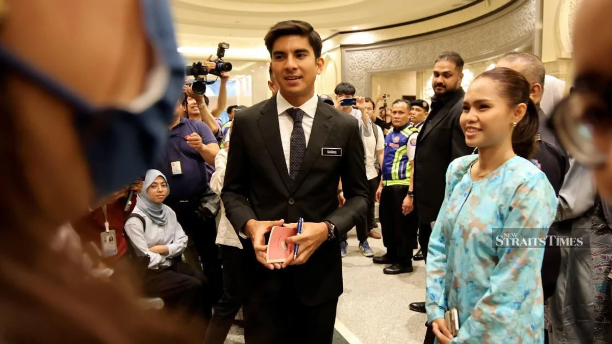 Bella Astillah seeks prayers as Federal Court prepares to rule on Syed Saddiq's appeal