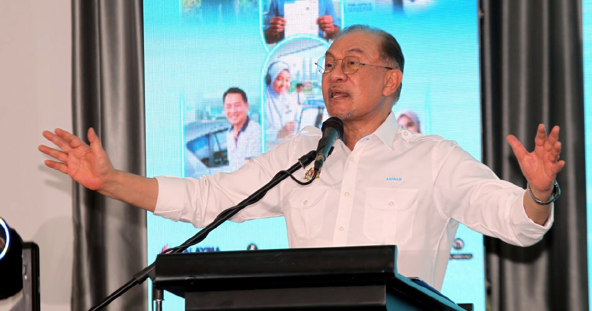 Anwar pledges RM15.3 million boost for Perak religious and pondok schools