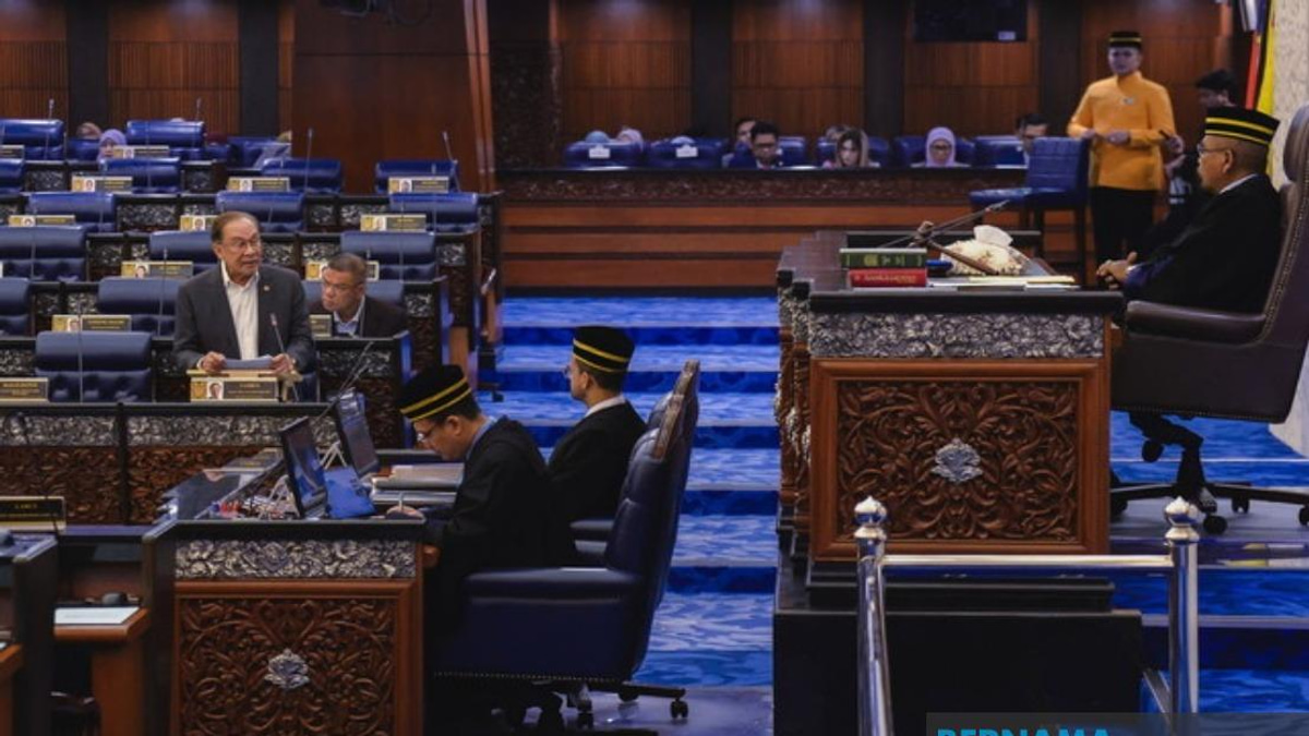 Anwar Reaffirms Ban on Election Campaign Announcements for New Projects and Policies