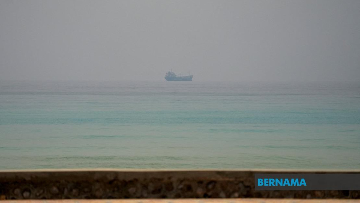 Three Oil Tankers Attacked Off Oman Coast; Crew Members Missing Amid Strait of Hormuz Tensions