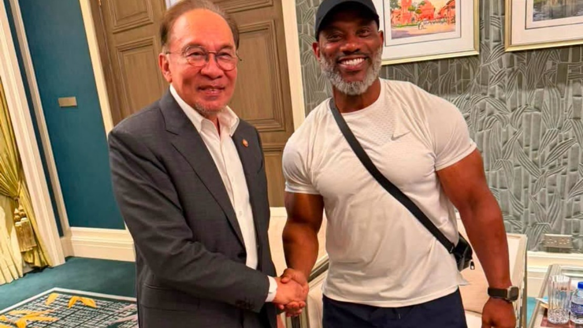 PM Anwar Ibrahim Meets Bodybuilding Icon Dexter Jackson