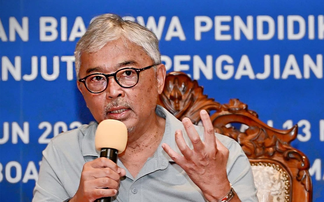 Sultan of Pahang Calls on Universities to Support Tioman Island Scholarship Initiatives