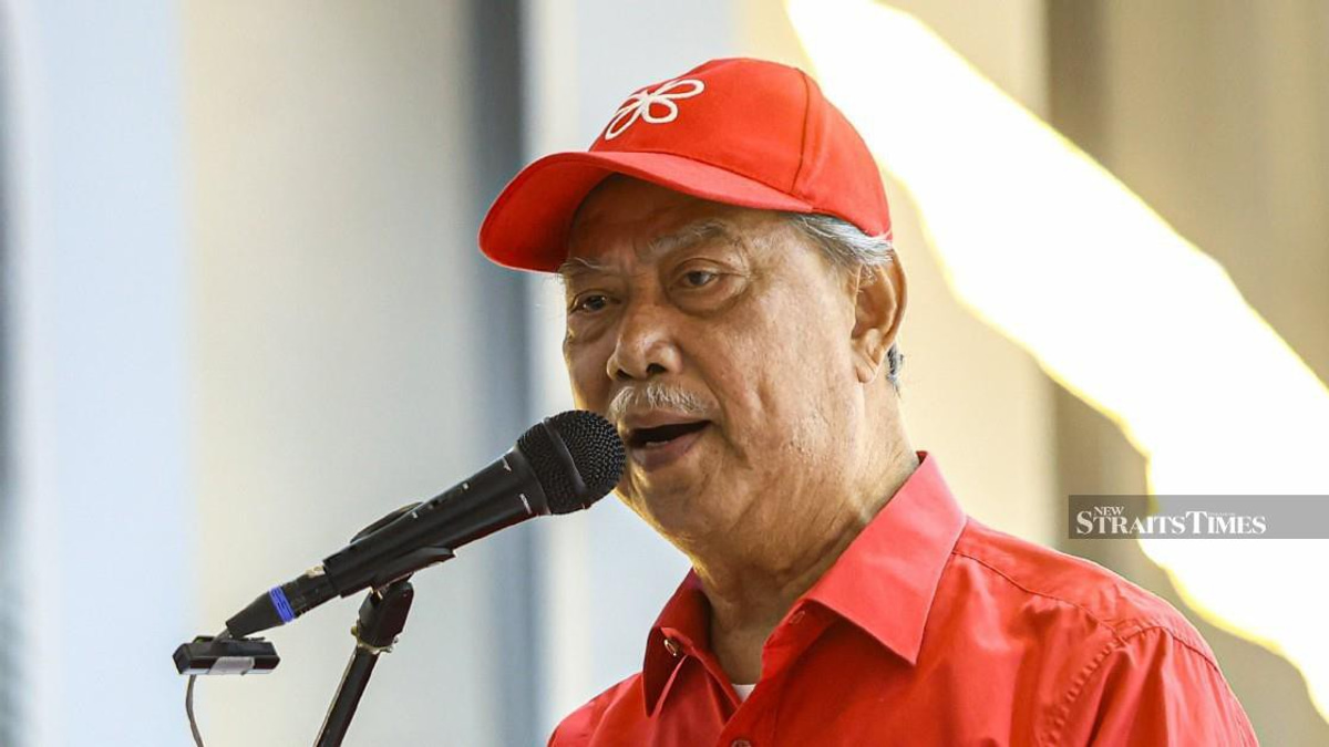 Muhyiddin Breaks Silence on Bersatu Crisis, Claims Hamzah Plotted His Removal