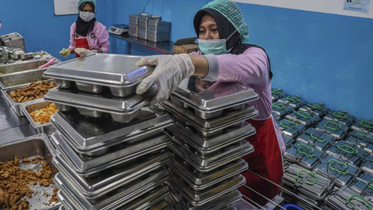 Prabowo Orders Strategic Review of Free Meals and Cooperative Programmes
