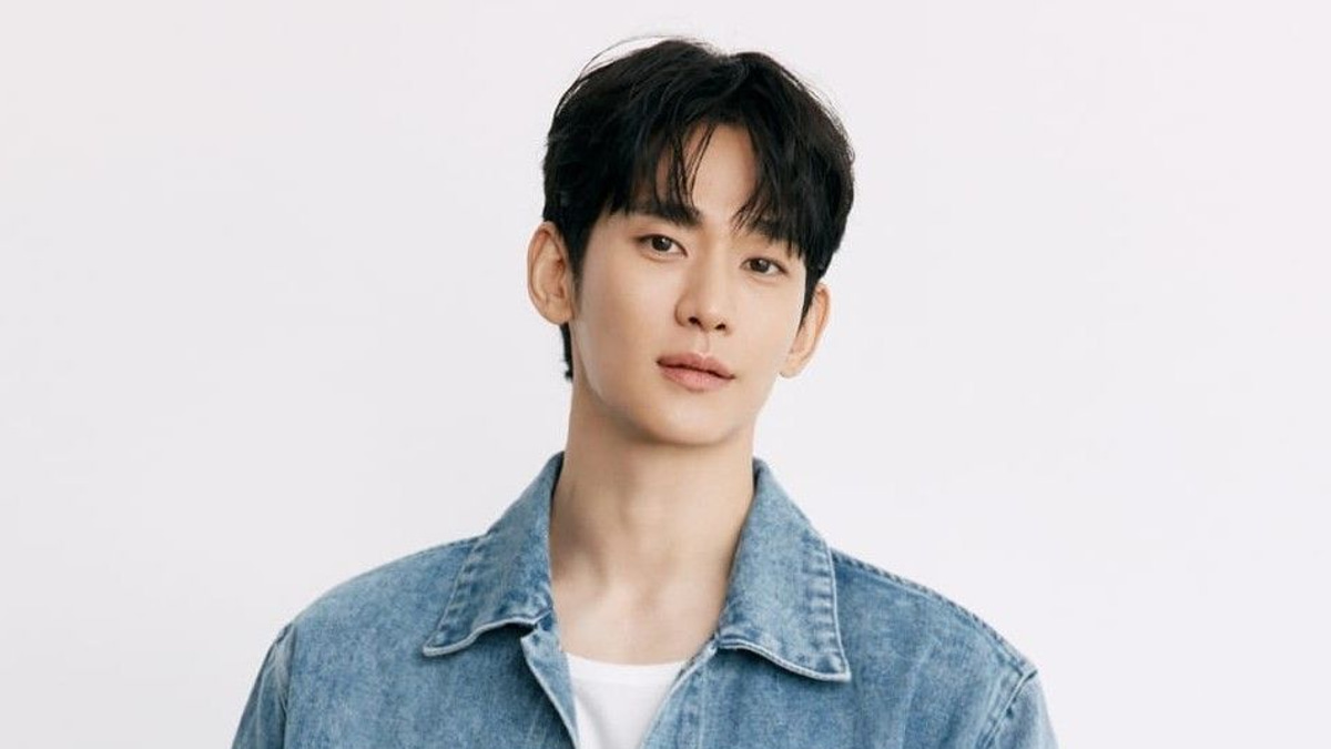 Kim Soo-hyun marks career comeback with Bench Philippines campaign