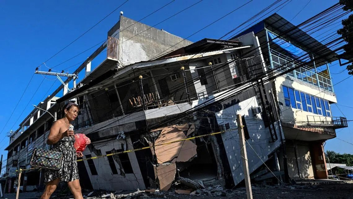 Philippine Coastal Upheaval: How a Massive Earthquake Rewrote the Shoreline
