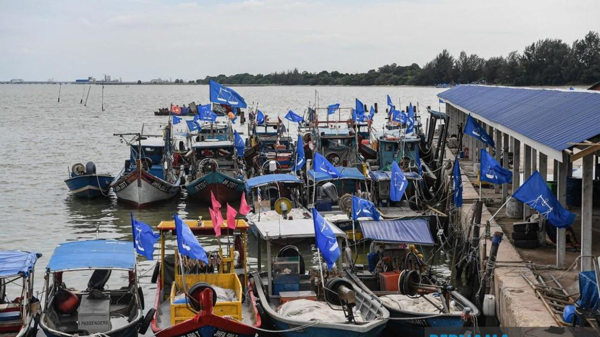 Sungai Rengit's Traders and Fishermen Seek Swift Action on Long-Standing Infrastructure Crisis
