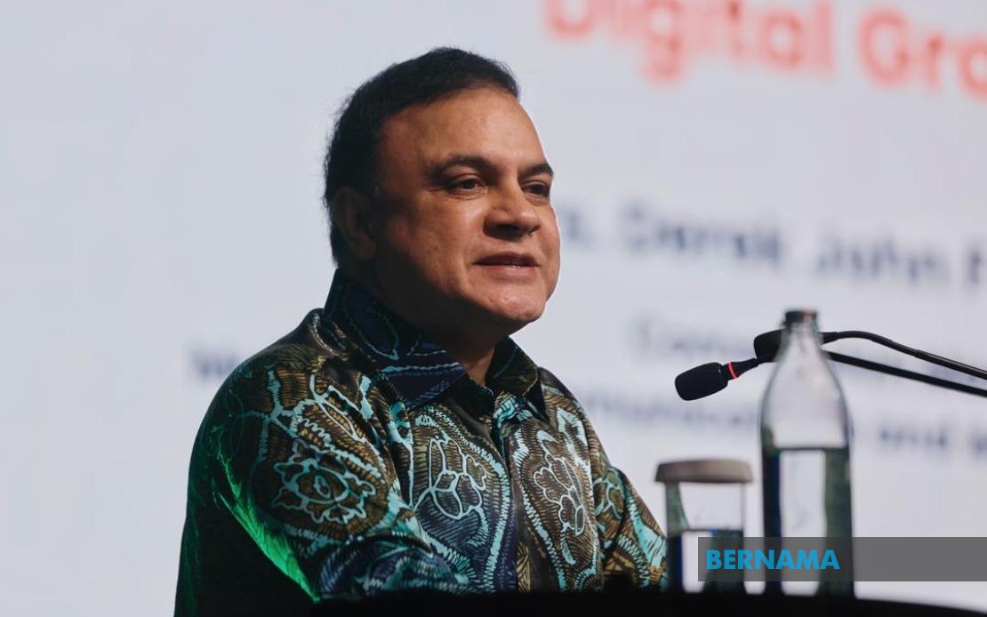 Malaysia Pushes for Equal Legal Standards in Physical and Digital Worlds to Combat Online Threats