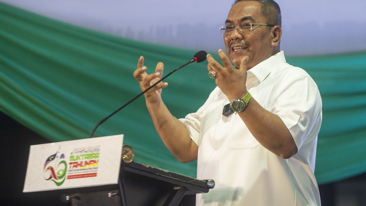 Zahid Cautions Sanusi Against Stoking Racial and Religious Tensions in Negeri Sembilan Election Campaign