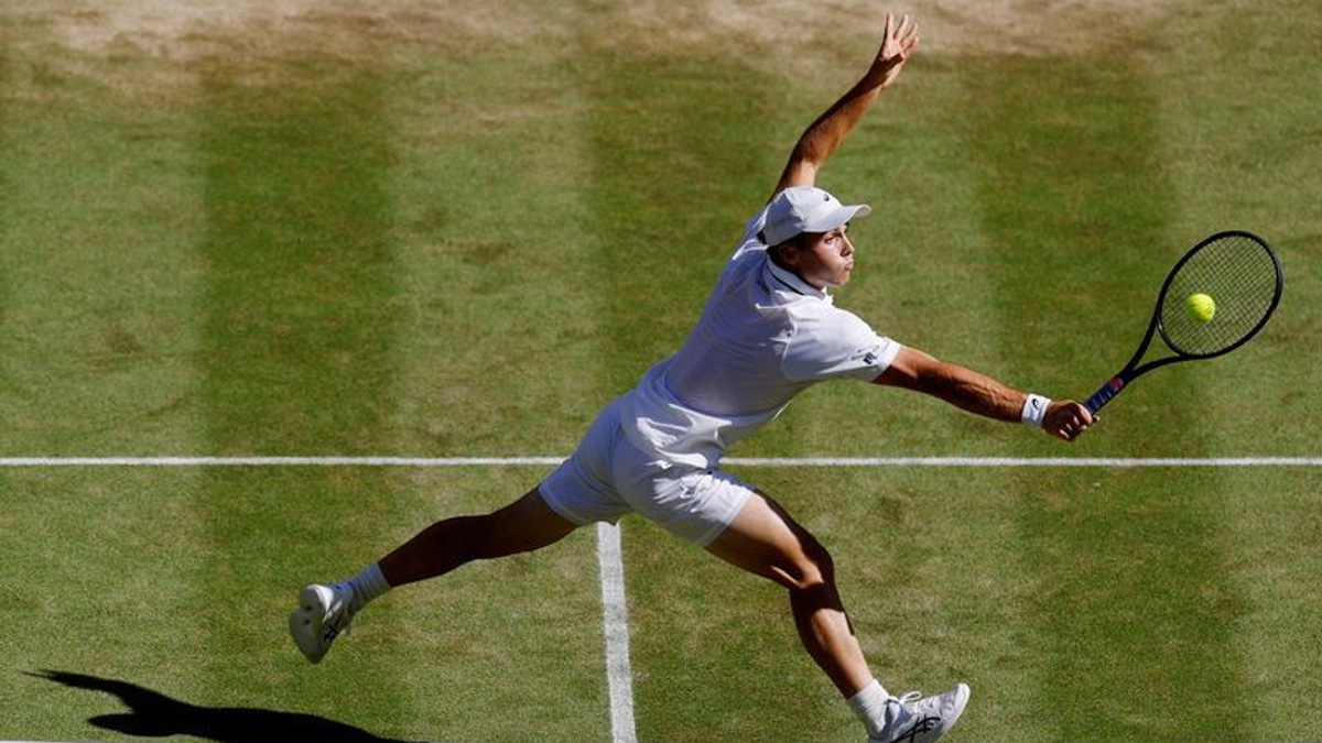 From Wildcard to Wimbledon Wonder: Arthur Fery Flies Britain's Flag at the Championships