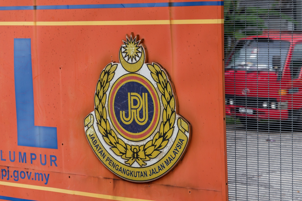 High Court Orders JPJ Director-General to Pay RM40,000 in 'MADANI' Licence Plate Dispute