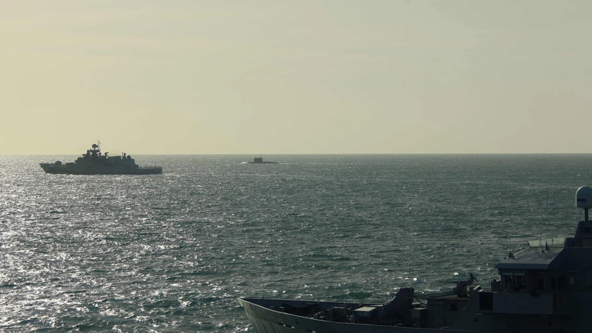 UK Prime Minister Dismisses Russian Warship Incident as 'Reckless', Not 'Sinister'