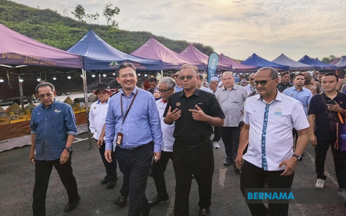 Government Ramps Up Drive to Promote RM5 Billion Micro-Credit Scheme for Small Traders