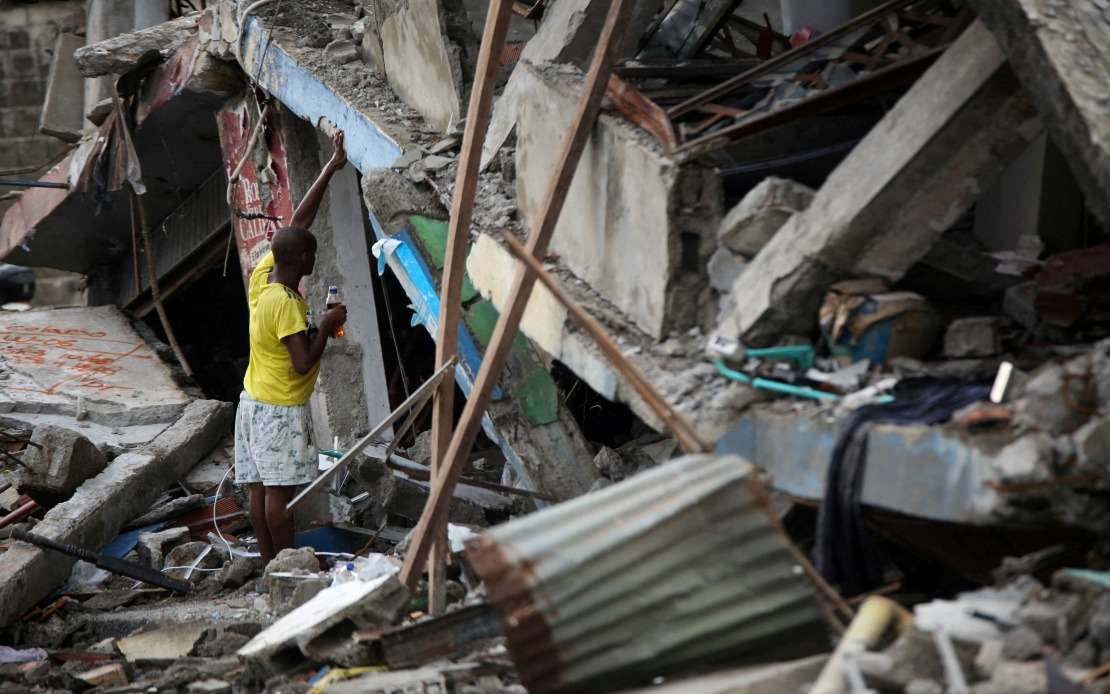 Colombia Battles Dual Crisis as Wildfires Overwhelm Earthquake-Strained Emergency Services