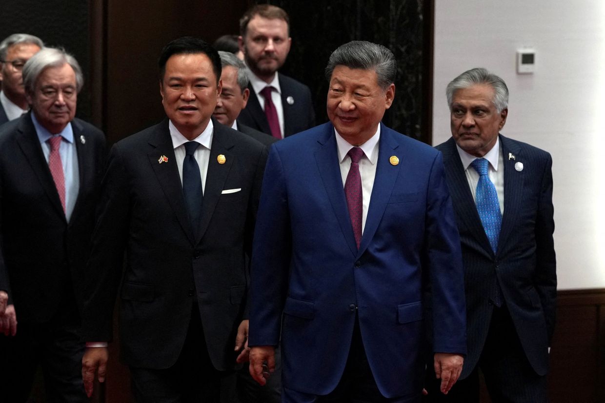 Thai PM's Musical Diplomacy: Anutin Strikes a Chord Across Southeast Asia