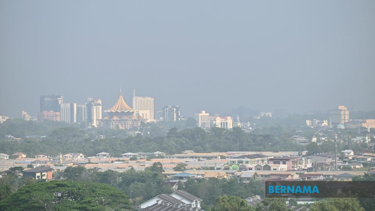 Sarawak braces for extended heat wave as haze risk climbs through mid-August