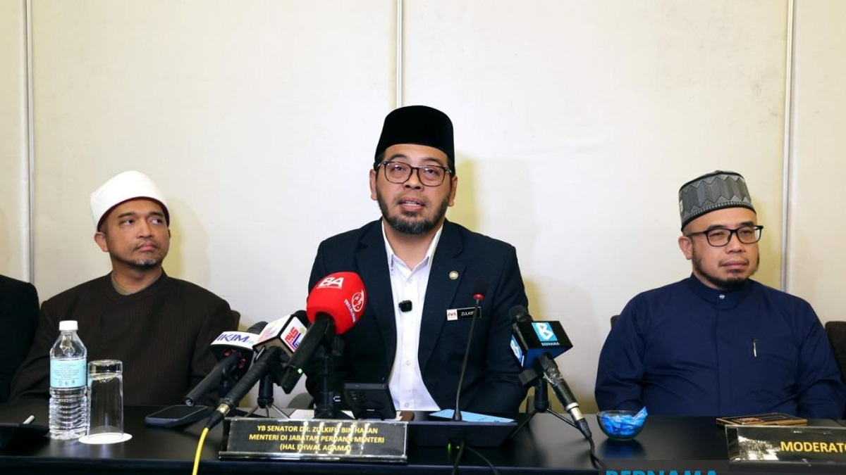 Religious Affairs Minister: 'Kafir Harbi' Label Incompatible With Malaysian Citizenship