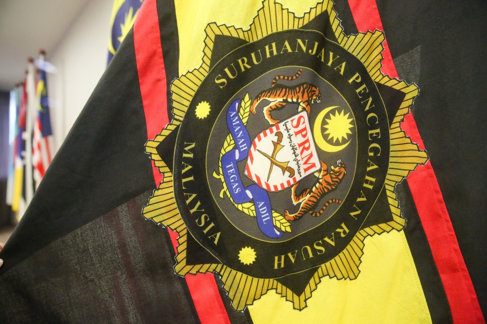 MACC Holds Former Manager in RM8m Rubber Sapling Inquiry Tied to Tabung Haji Royal Commission