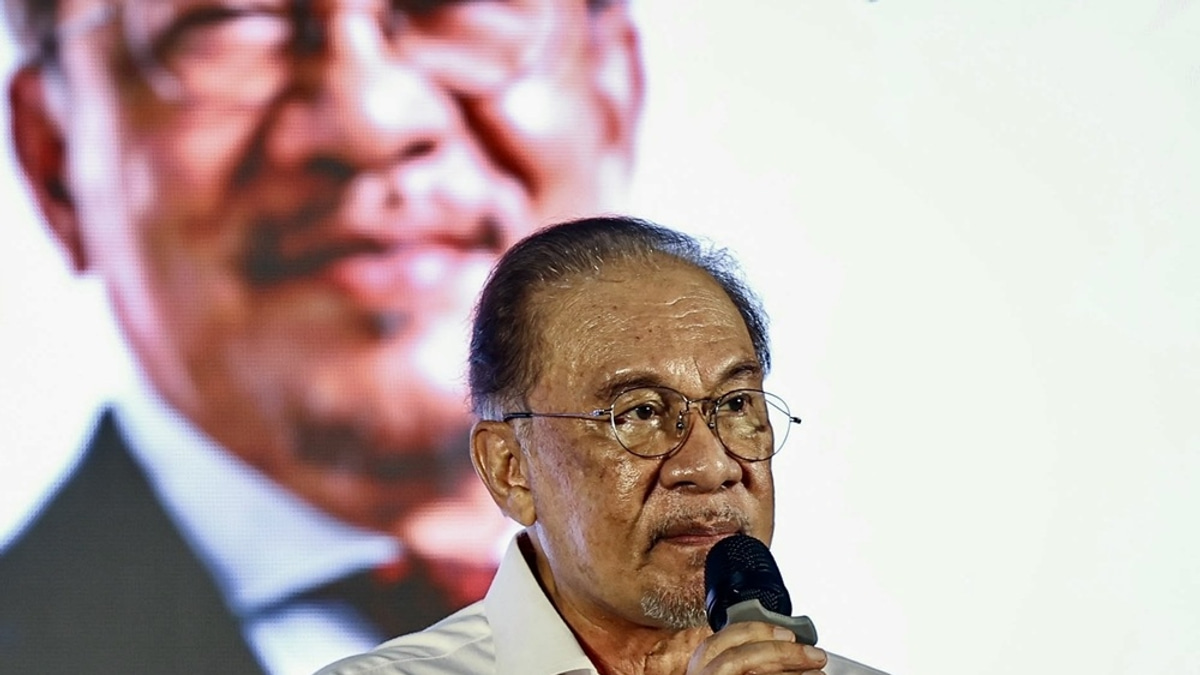 Anwar awaits briefing on Melaka DAP tensions as Pakatan signals decisive action