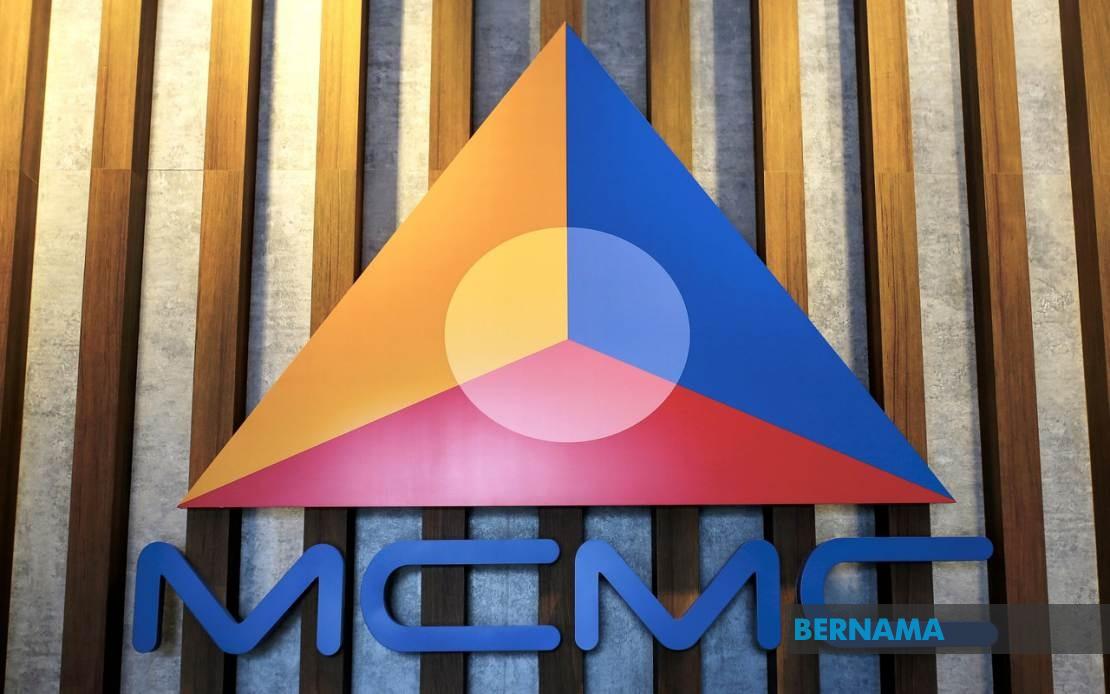 Malaysia Tackles 'Full Signal, No Internet' Problem With Fibre Optic Upgrades