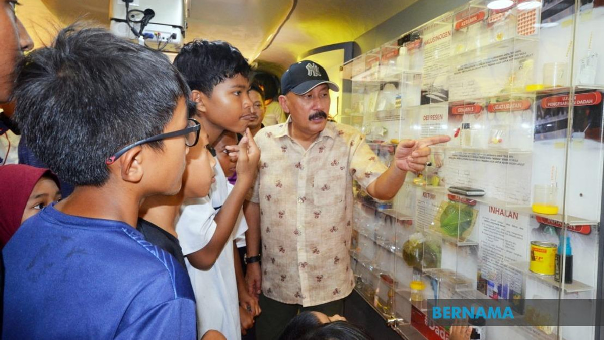 Malaysia Airlines Pilots Face Mandatory Drug Screening After Pilot's Indonesia Arrest