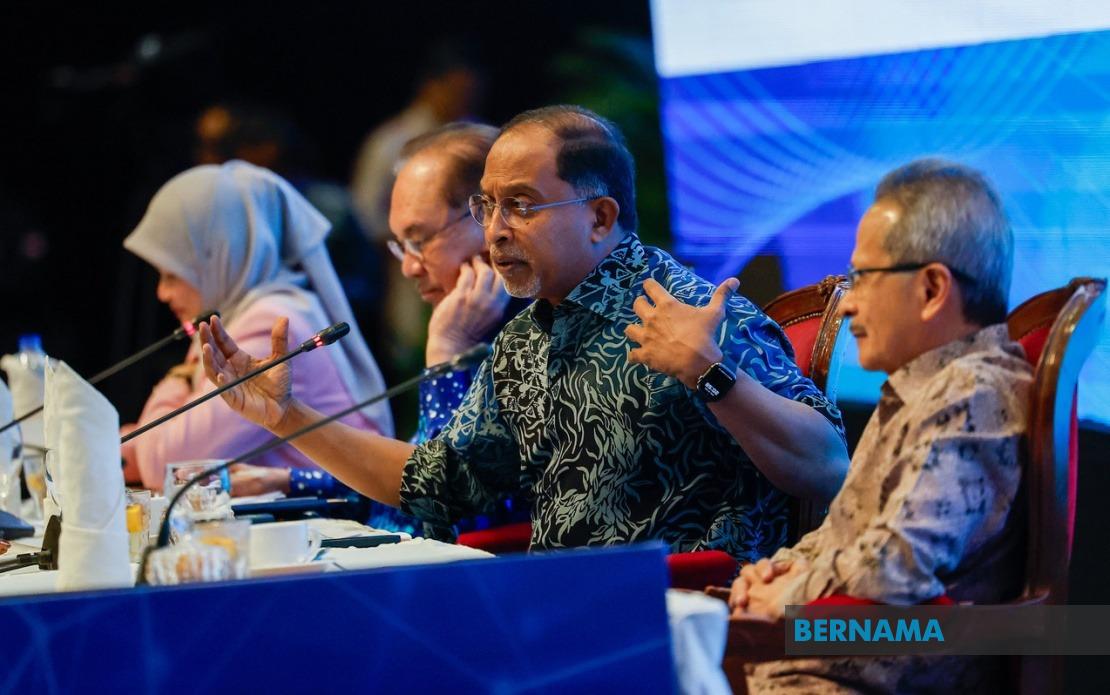 Malaysia's Higher Education Needs Major Legal Overhaul, Says Zambry