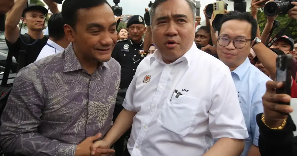 Loke and Onn Hafiz Navigate Cordial First Meeting Following Online Dispute