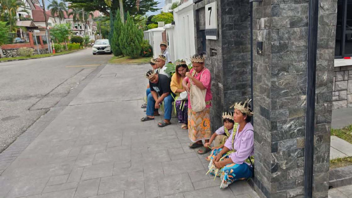 Anwar to Engage Pahang on Kampung Sungai Cot Orang Asli Land Row