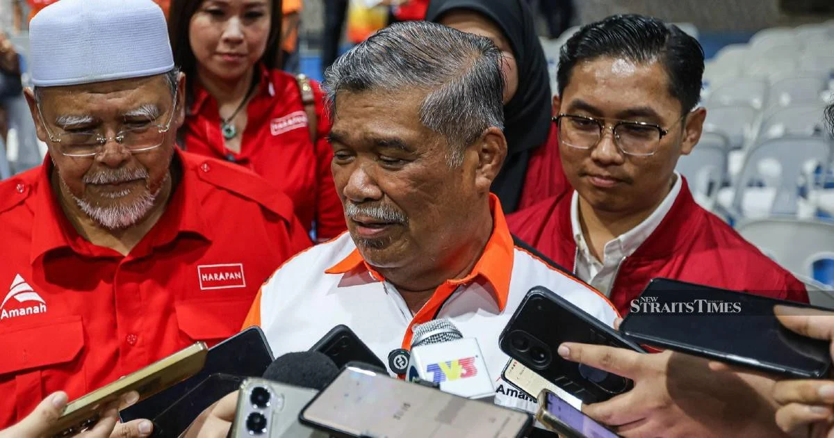 Amanah's Mat Sabu Warns Voters Against Following PAS Directives, Alleging Inconsistent Principles