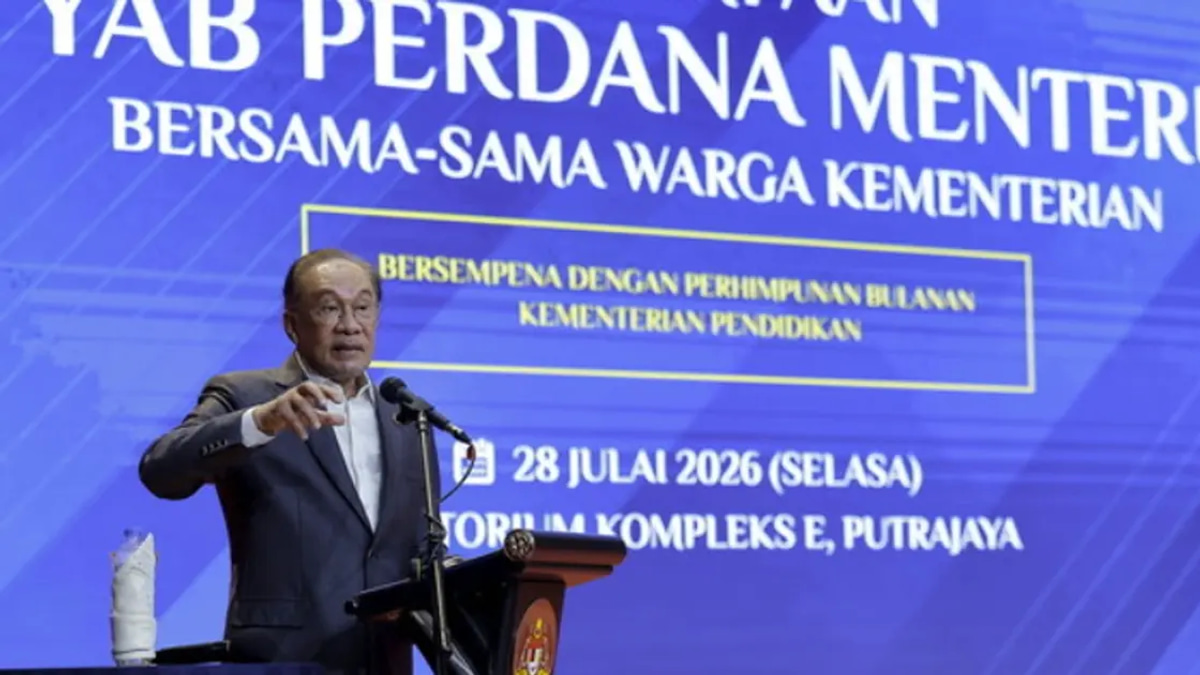 Form 6 to Remain Under Education Ministry, Confirms Anwar