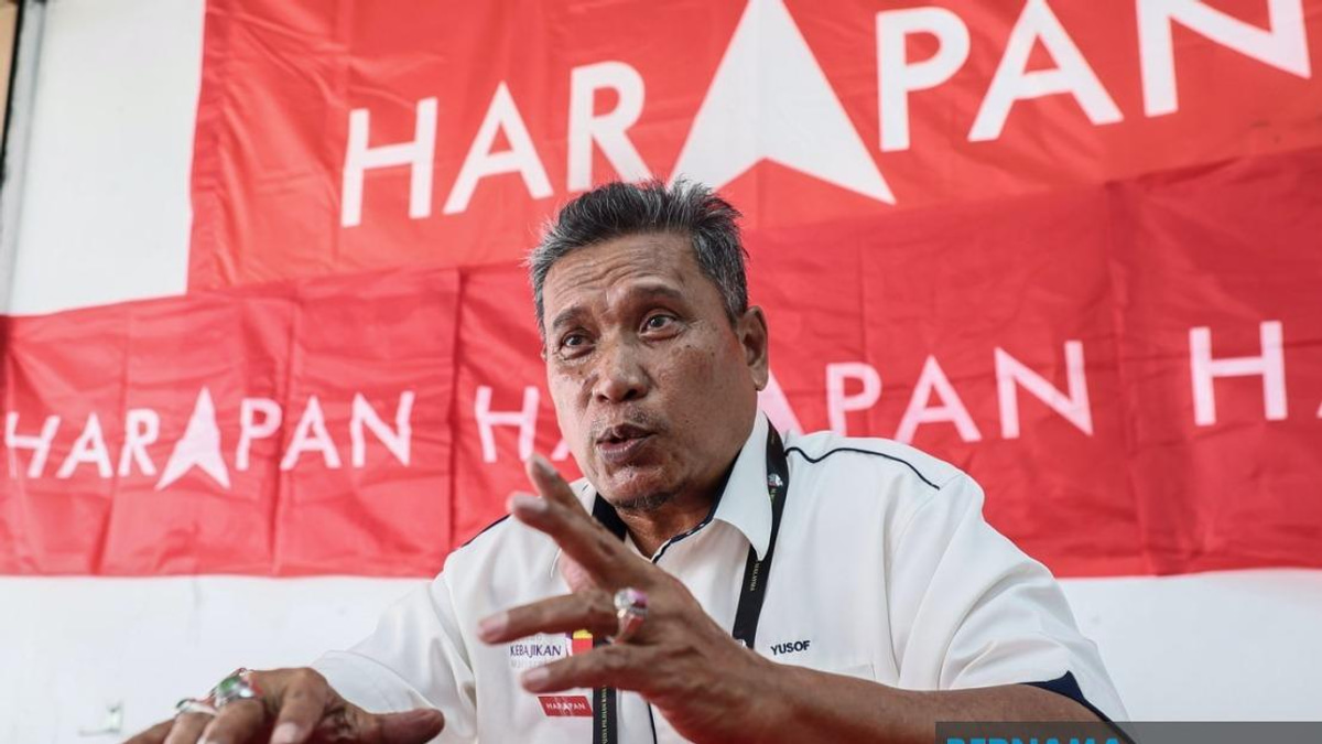 Md Yusof Charts Development Path for Tenggaroh Felda Scheme in Johor Campaign