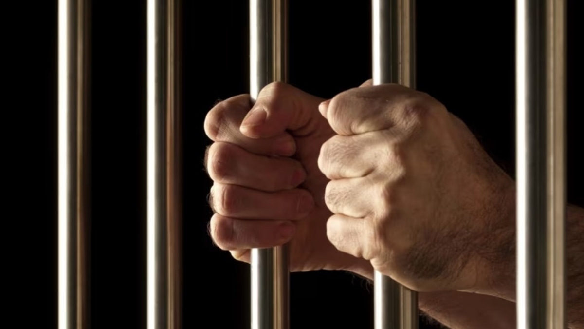 Ex-Unit Trust Consultant Faces 18 Months Jail and RM2m Fine for Investment Fraud