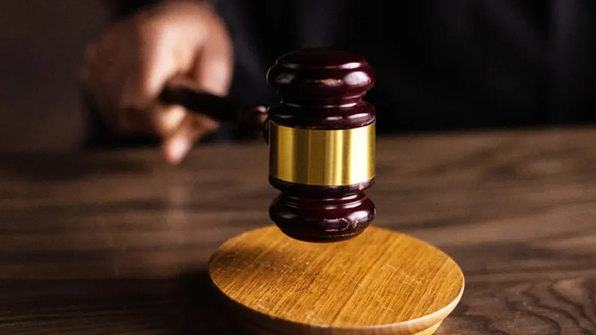 High Court Clarifies: Lower Courts Cannot Override Prosecutorial Authority