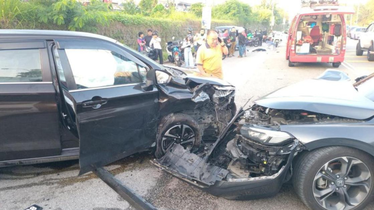 Police Launch Investigation Into Johor Baru Fatal Crash Involving Family Van