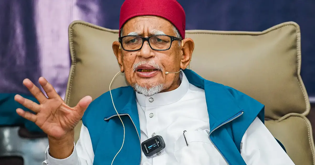 PAS President Hadi Stands Firm on DAP Comments, Vows to Defend Case in Court