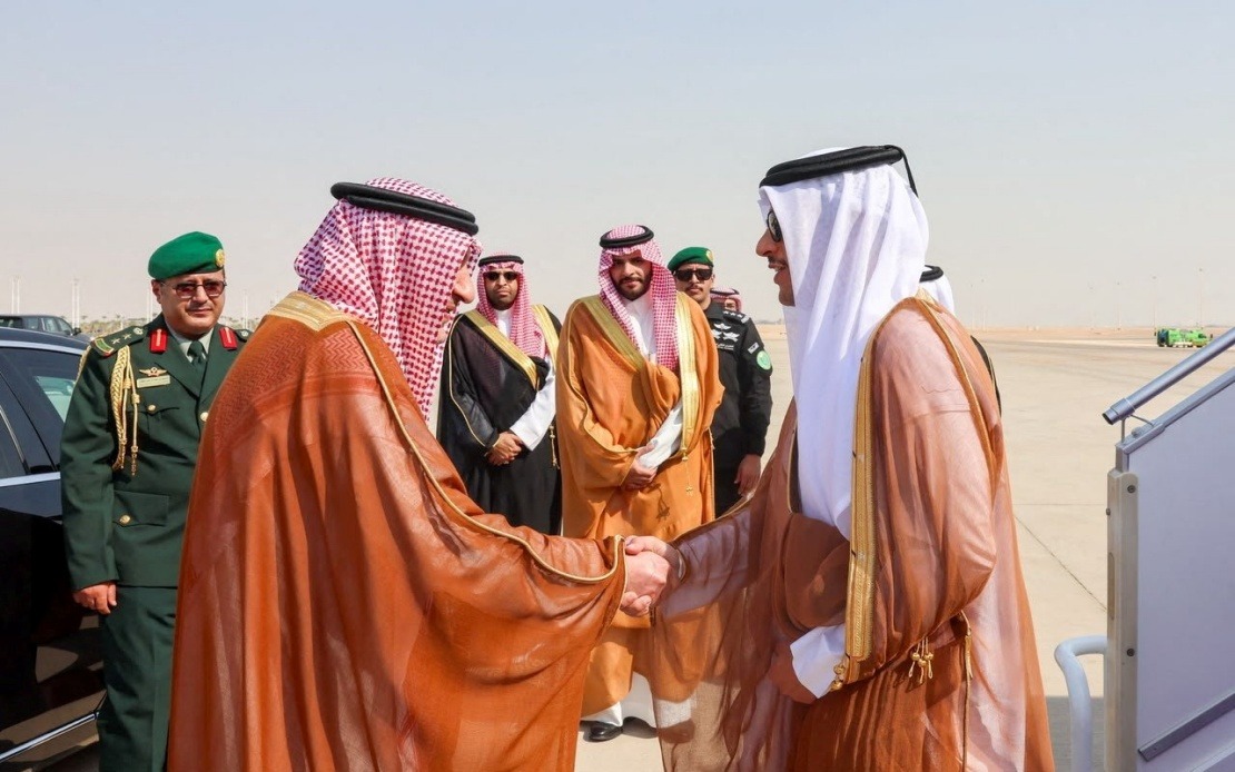 Qatar's Premier Visits Saudi Arabia to Advance Regional Stability Talks