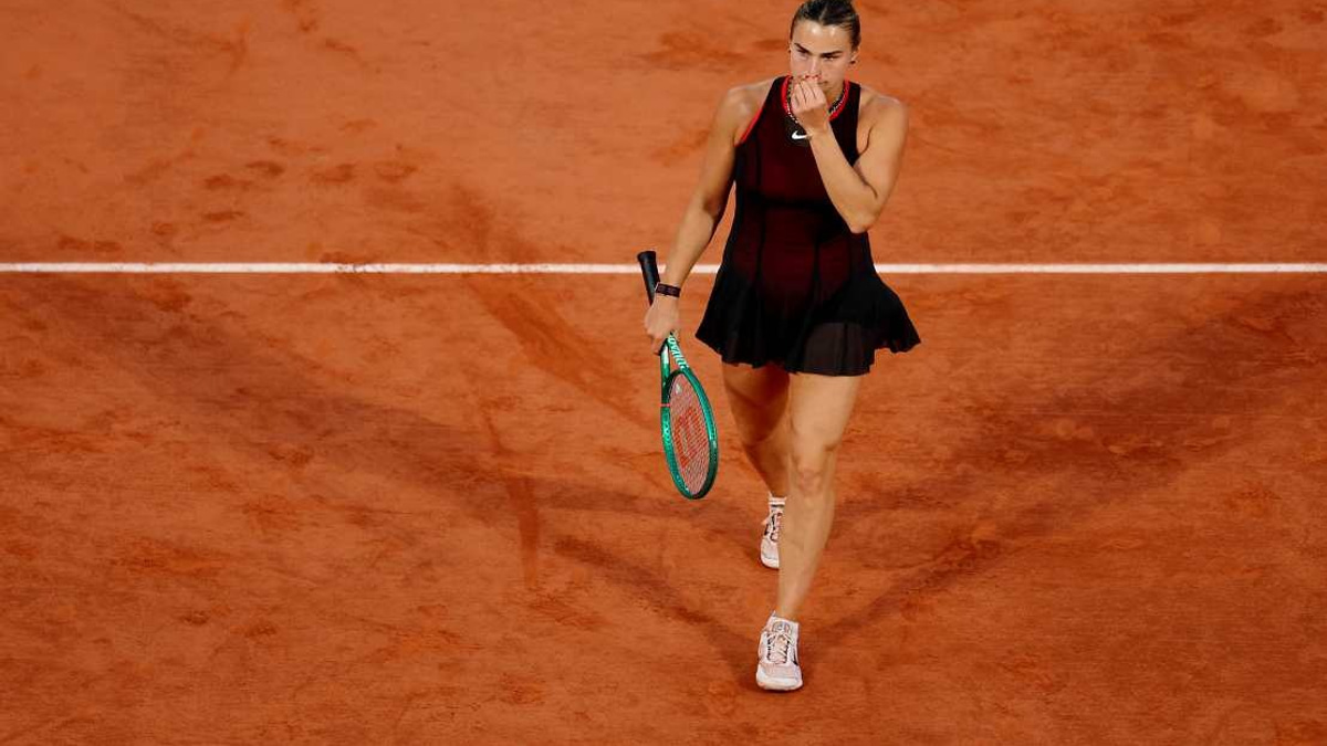 Osaka Stuns Top Seed Sabalenka To Claim First Wimbledon Quarterfinal Berth