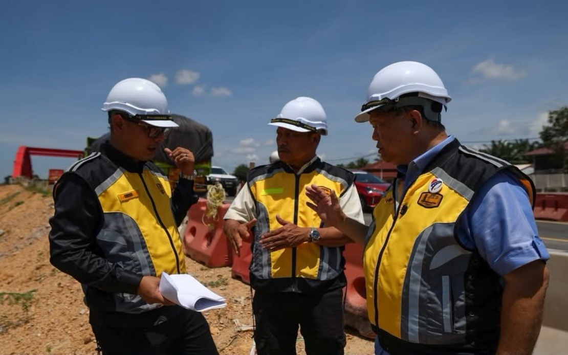 Works Minister Orders Acceleration of Sungai Durian Bridge Project After Six Extensions